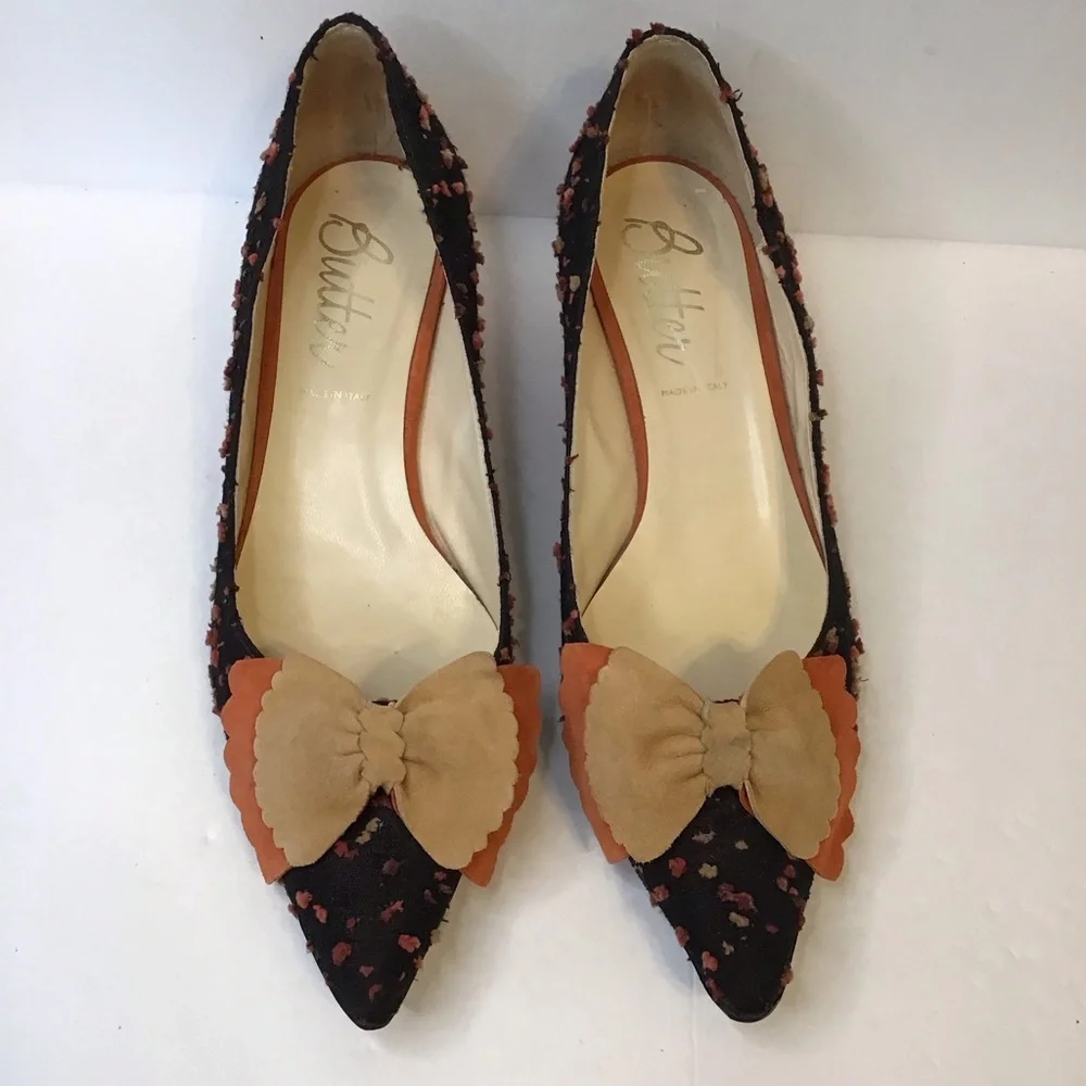 BUTTER Women's Black Orange Tan Speckle Fabric Suede Bow Pointed Wedge Pumps 9